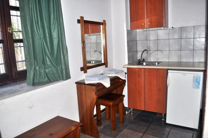 Odos Odysseos Ermoupoli Quarto foto